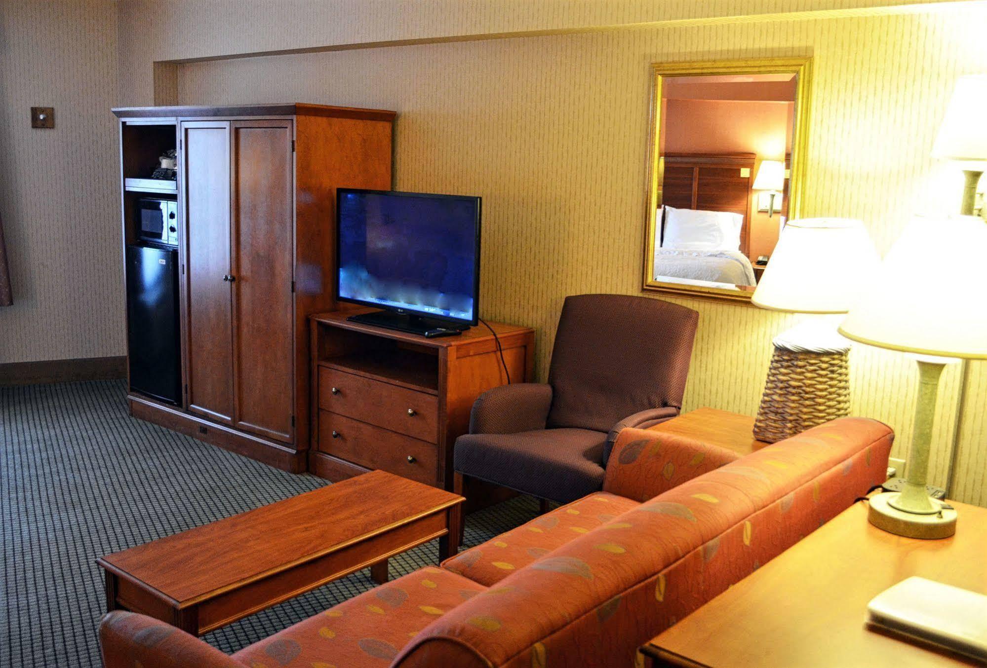 Hampton Inn By Hilton Harrisburg West Меканіксберґ Екстер'єр фото