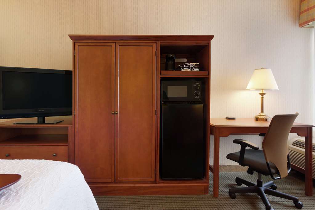 Hampton Inn By Hilton Harrisburg West Меканіксберґ Номер фото